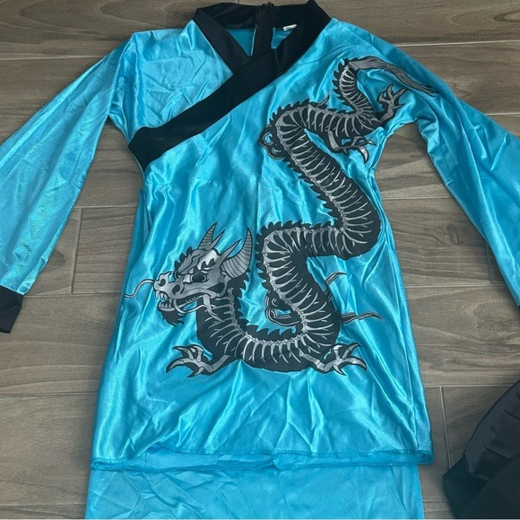 Dragon Geisha Costume - Picture 3 of 7